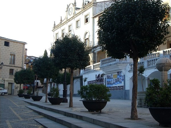 plaza mayor de jaraiz de la vera cadiz