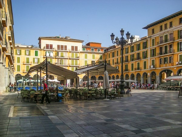 plaza mayor de palma de mallorca