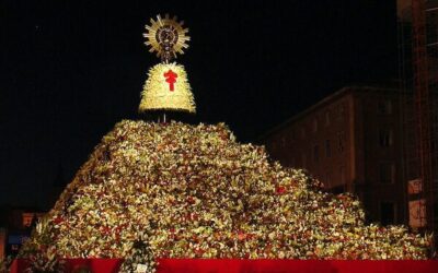 Ofrenda de Flores a la Virgen del Pilar