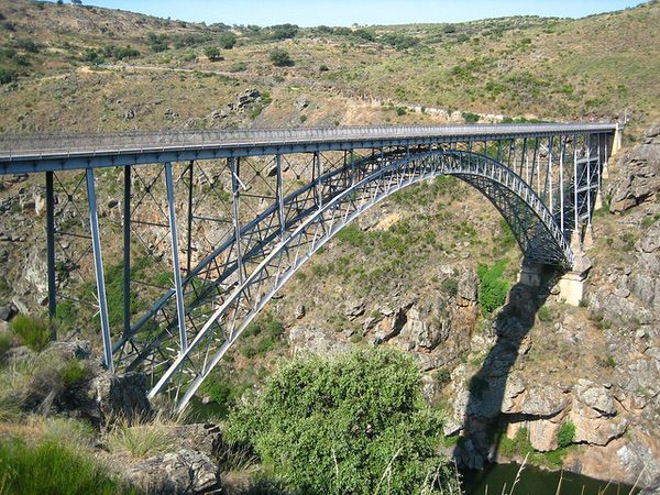 Puente de Requejo