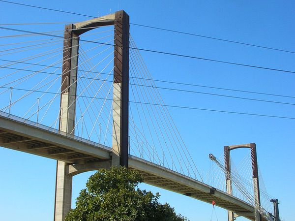 Puente del Centenario