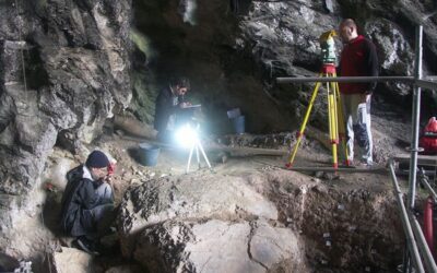 Cueva de El Miron