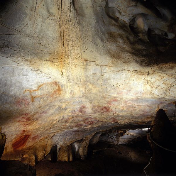 Cuevas del Monte Castillo