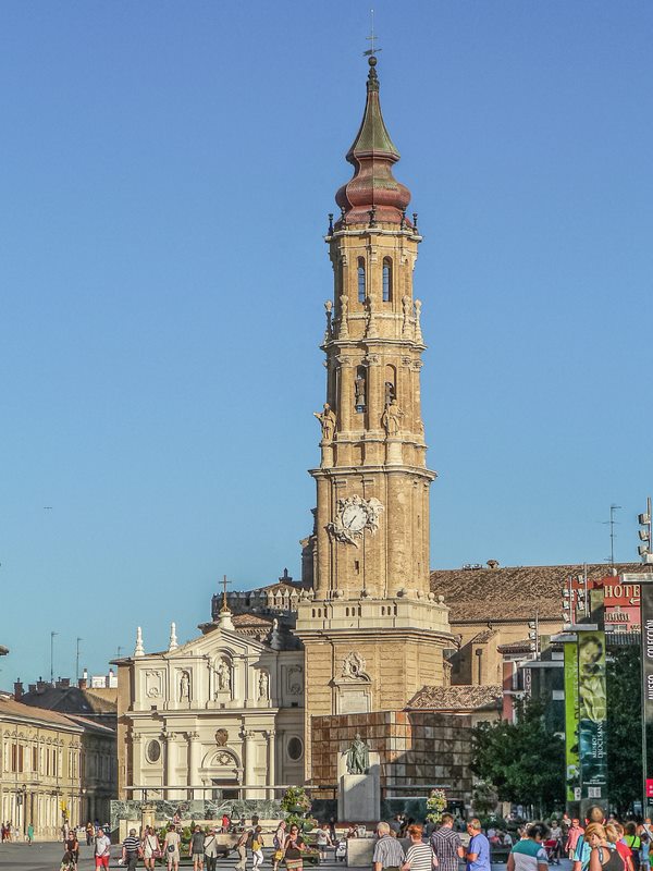 catedral del salvador de zaragoza