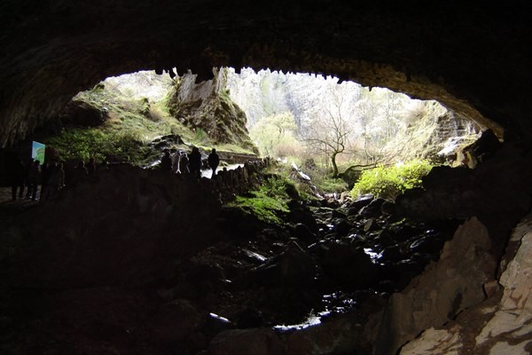 cueva de valporquero leon