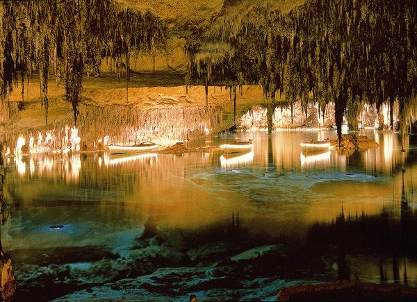 cuevas del drach mallorca